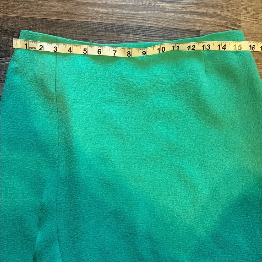 NWT green skirt - Picture 3 of 5